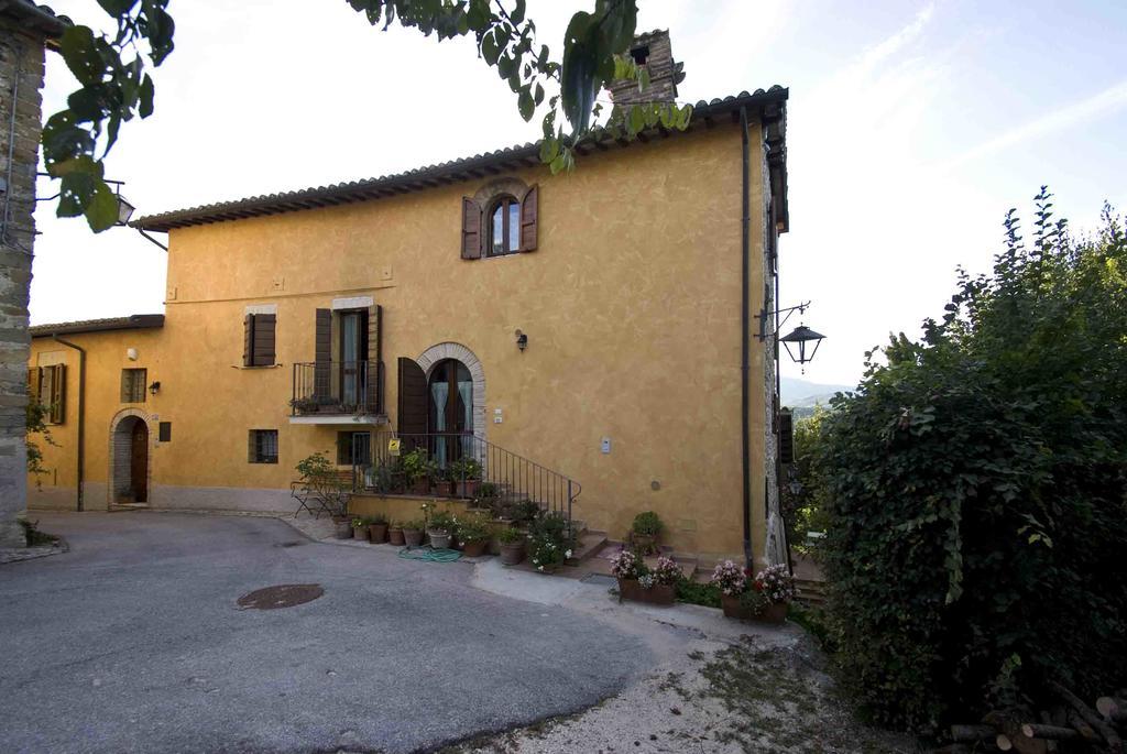 Casale Del Monsignore Spoleto Exterior photo